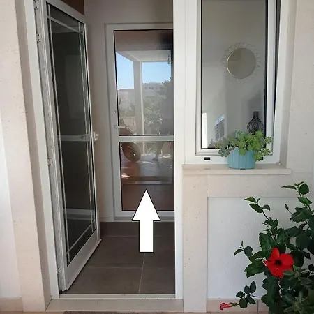 Nina M * Baška Voda