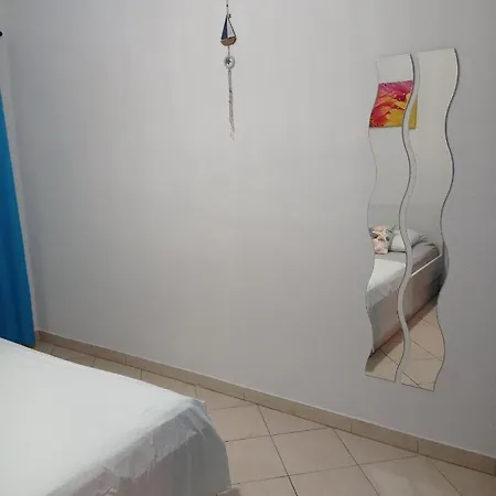 Nina M Apartament Baška Voda