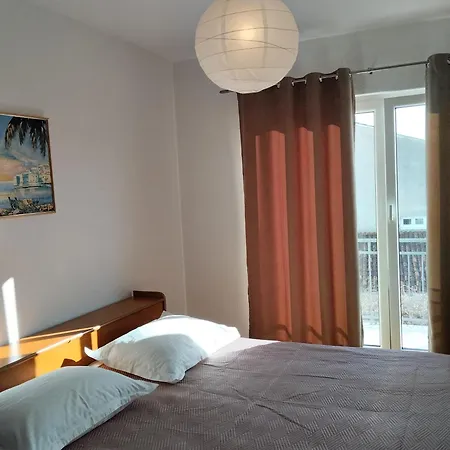Nina M Baška Voda