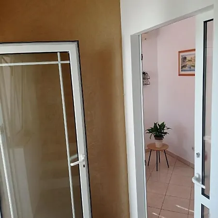 Apartman Nina M Baška Voda