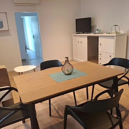 Apartment Nina M *
