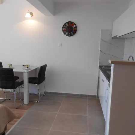 Apartment Nina M *